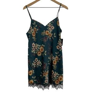 INC INTERNATIONAL CONCEPTS Short Nightgown Size Medium Lace-Trim Floral Chemise